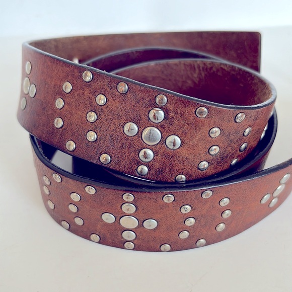 Silver studded cowhide leather belt size 2XL measure 45” long. - Picture 4 of 7